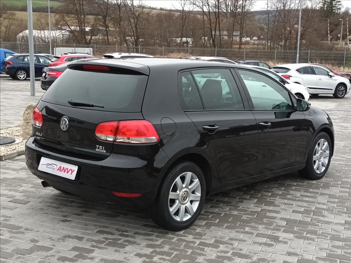 Volkswagen Golf Hatchback 1,2 l 77 kw