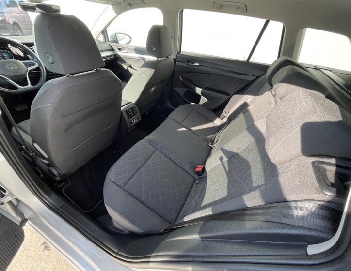 Volkswagen Golf Kombi 1,5 l 110 kw