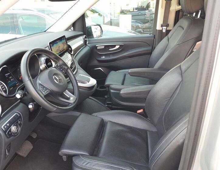 Mercedes-Benz Třídy V 13