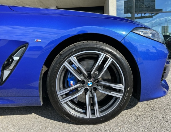 BMW Řada 8 21