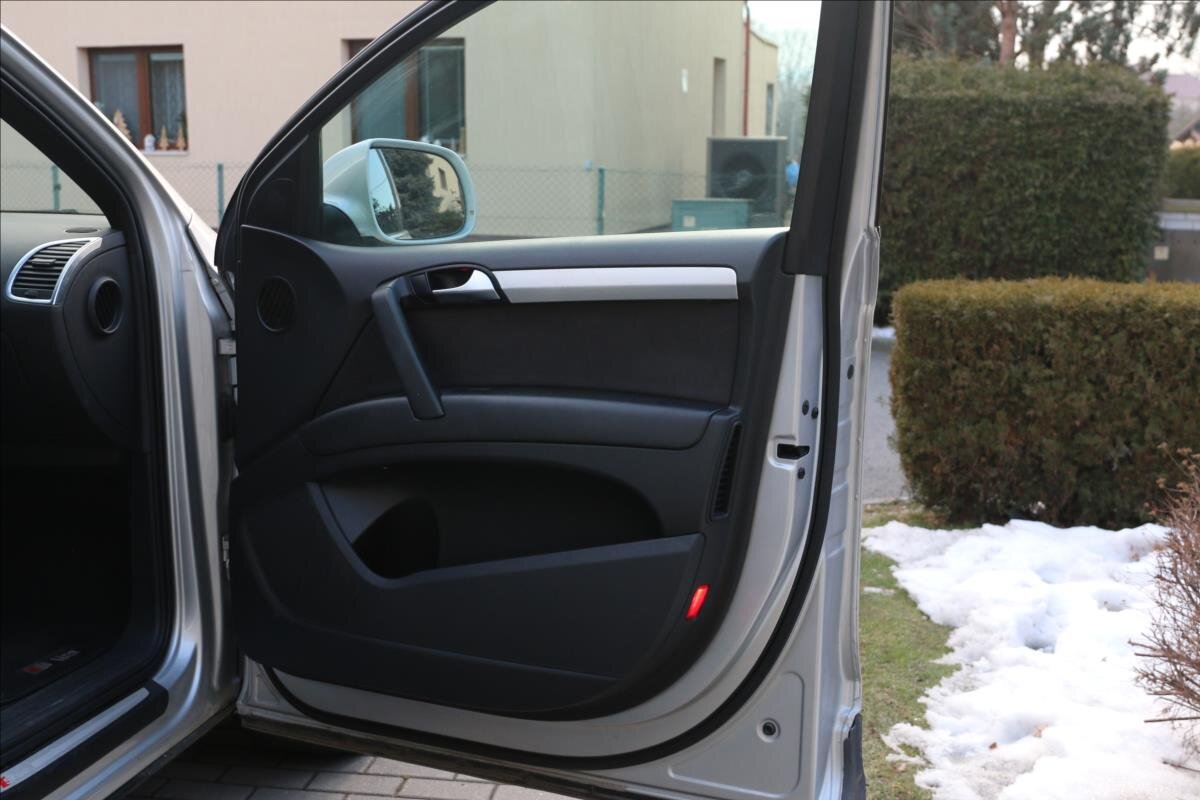 Audi Q7 Kombi 3,0 l 176 kw