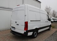 Mercedes-Benz Sprinter 4
