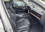 Volkswagen Touareg SUV / Terénní 3,0 l 170 kw