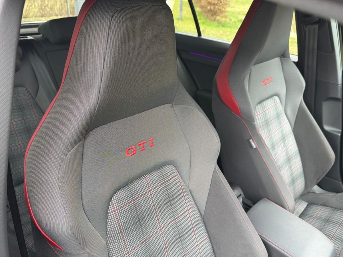 Volkswagen Golf Kombi 2,0 l 180 kw