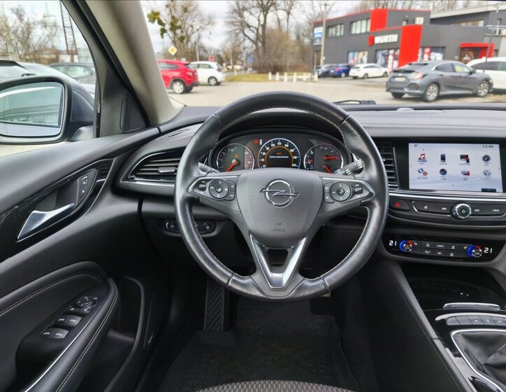 Opel Insignia Hatchback 2,0 l 125 kw