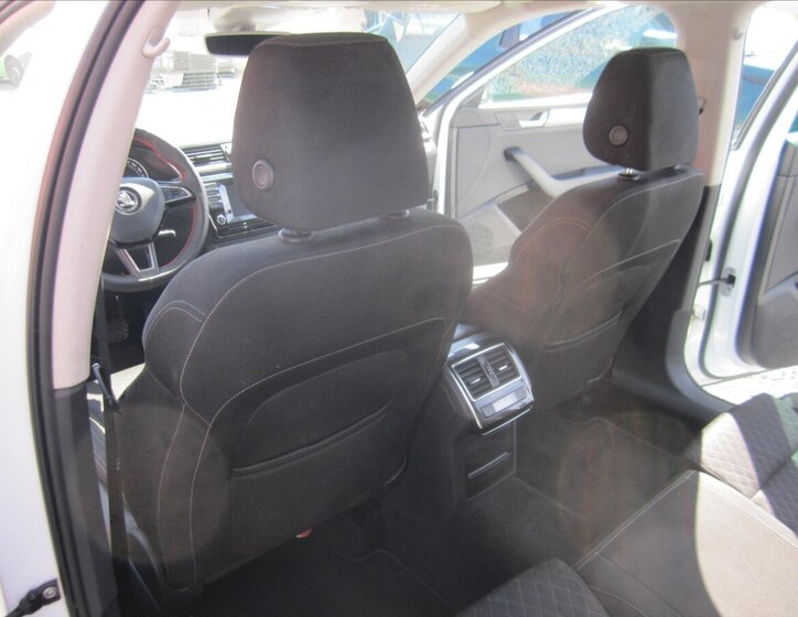 Škoda Superb Sedan 2,0 l 110 kw