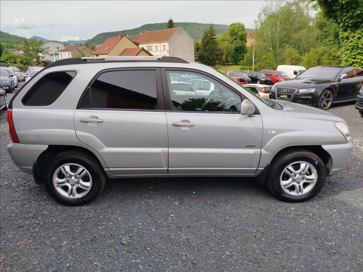 KIA Sportage SUV / Terénní 2,0 l 103 kw