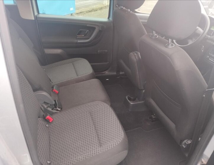 Škoda Roomster MPV 1,2 l 63 kw