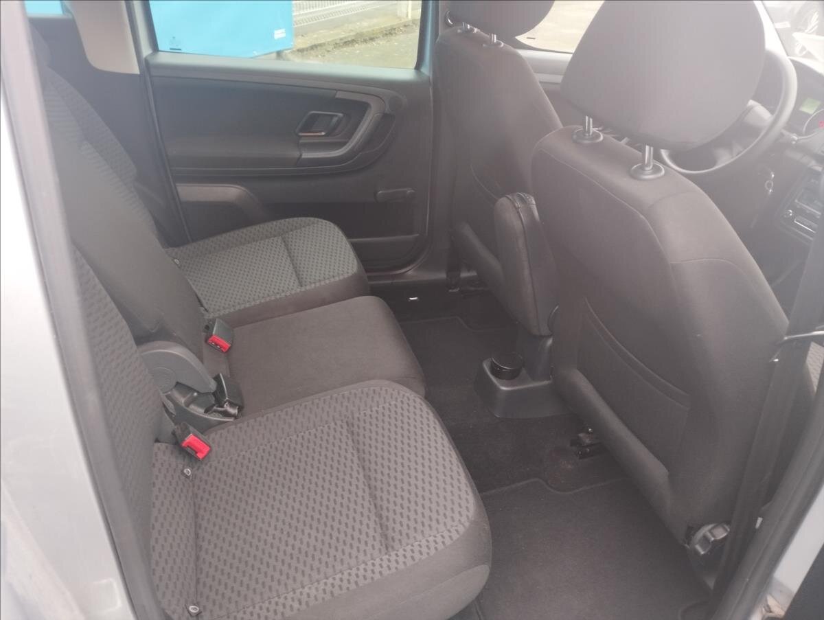 Škoda Roomster MPV 1,2 l 63 kw