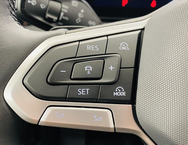 Volkswagen Tiguan SUV / Terénní 2,0 l 142 kw