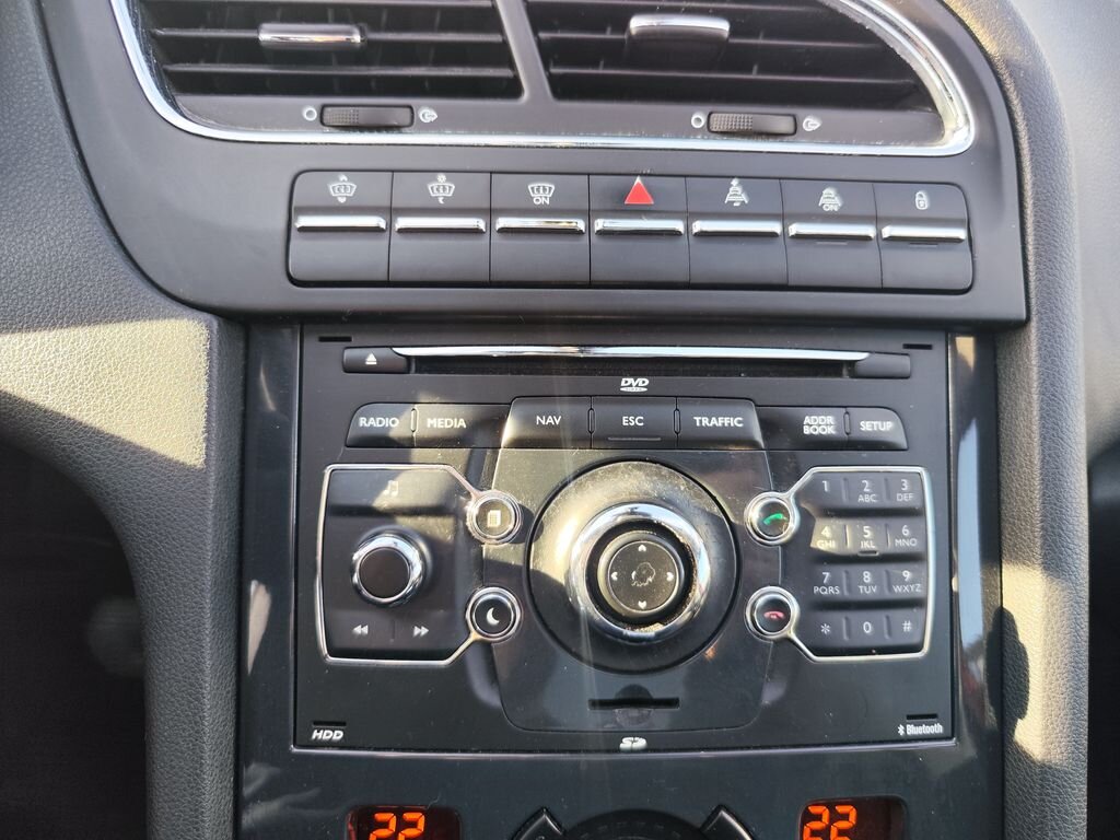 Peugeot 5008 MPV 2,0 l 120 kw