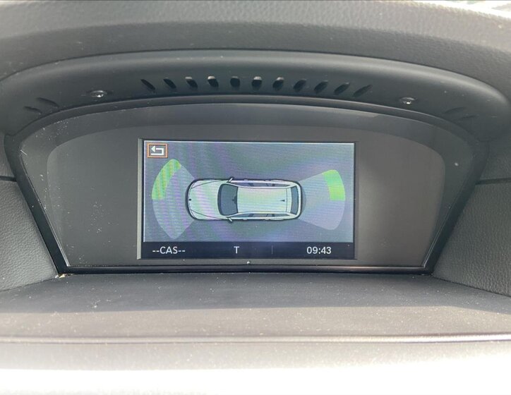 BMW Řada 5 Kombi 3,0 l 145 kw