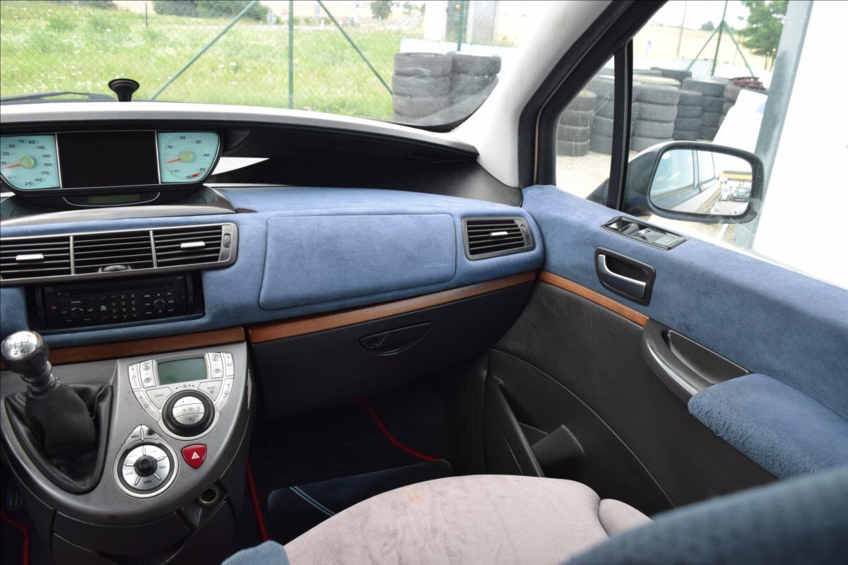 Lancia Phedra MPV 2,2 l 94 kw