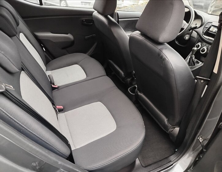 Hyundai i10 Hatchback 1,1 l 49 kw