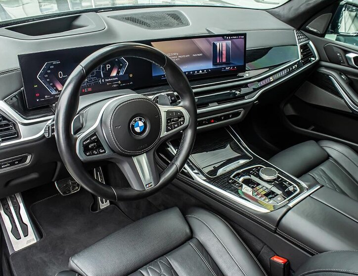 BMW X7 SUV / Terénní 3,0 l 250 kw