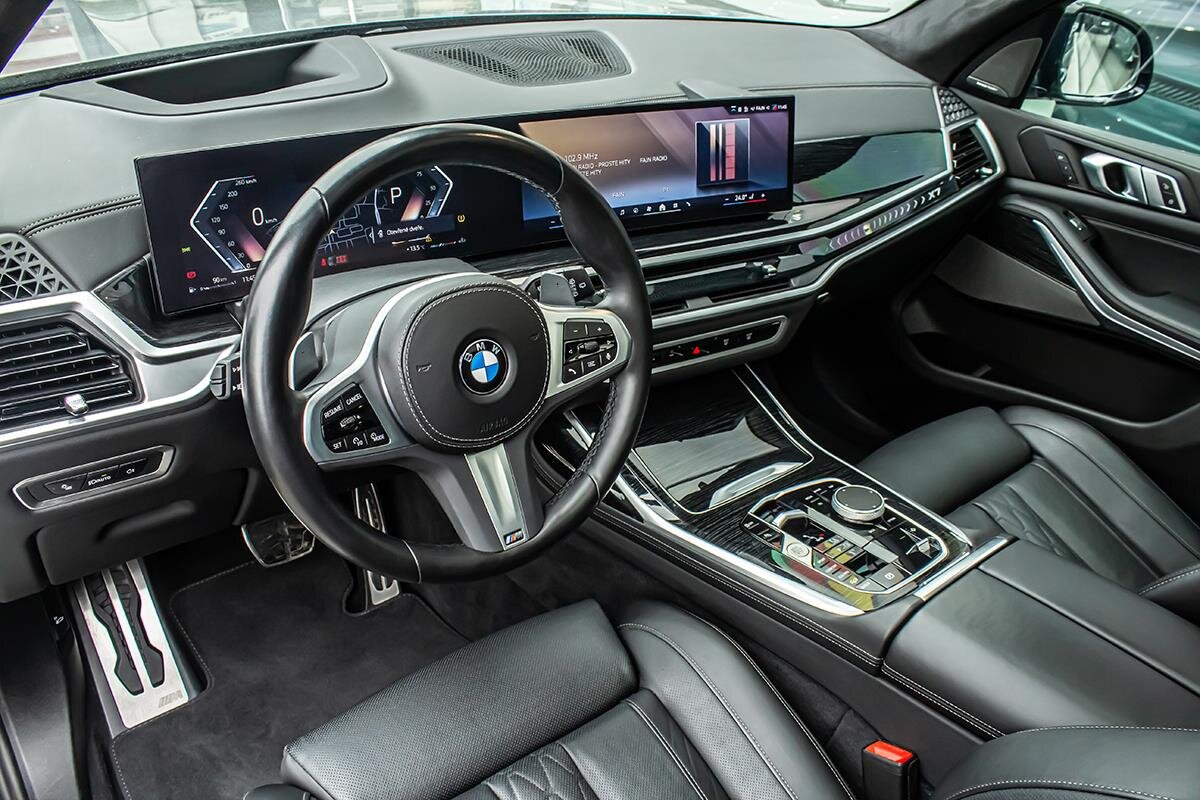 BMW X7 SUV / Terénní 3,0 l 250 kw