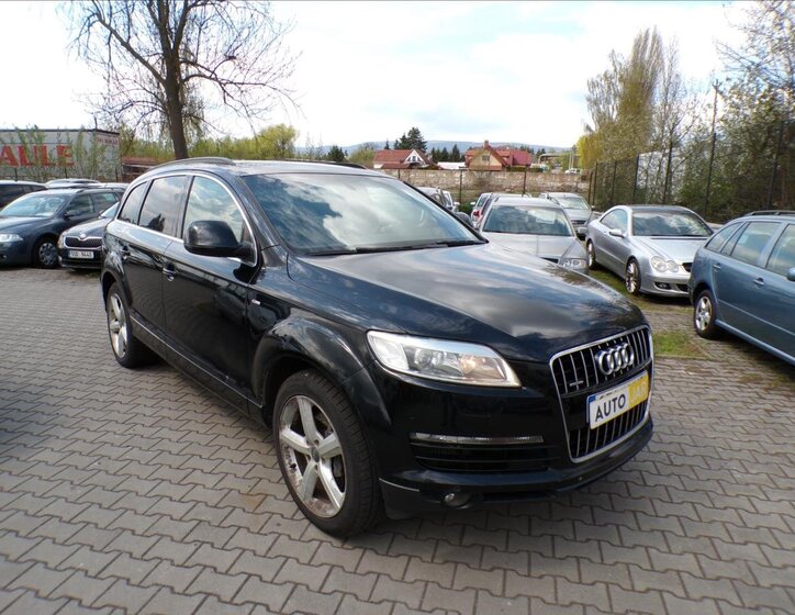 Audi Q7 Kombi 3,0 l 176 kw