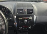 Suzuki SX4 16