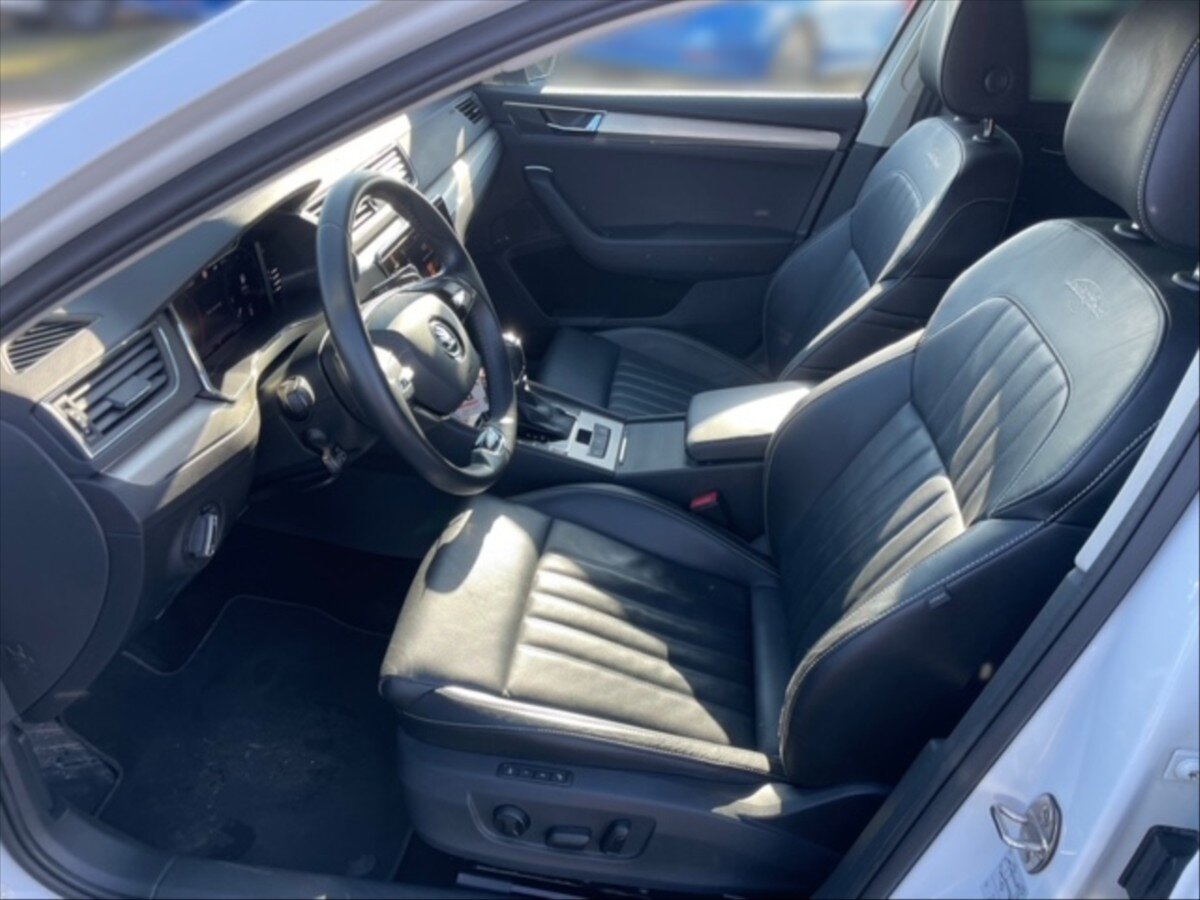 Škoda Superb Sedan / Limuzína 2,0 l 206 kw