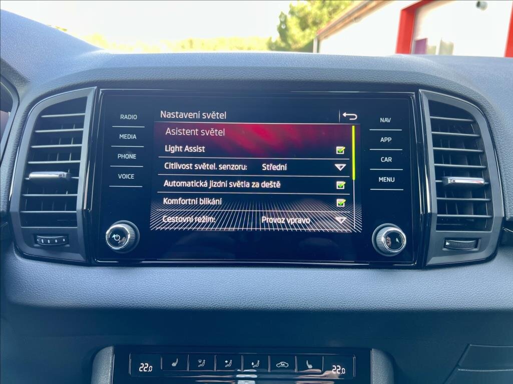 Škoda Karoq SUV / Terénní 2,0 l 140 kw