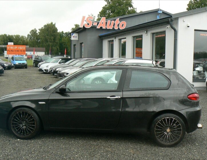 Alfa Romeo 147 7