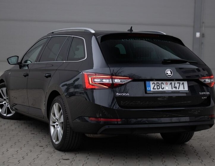 Škoda Superb Kombi 2,0 l 140 kw