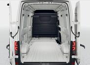 Volkswagen Crafter 8