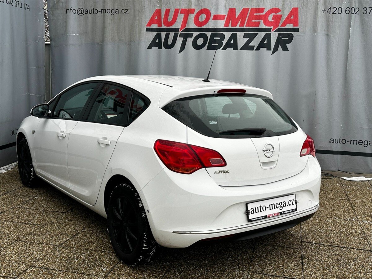 Opel Astra Hatchback 1,6 l 85 kw