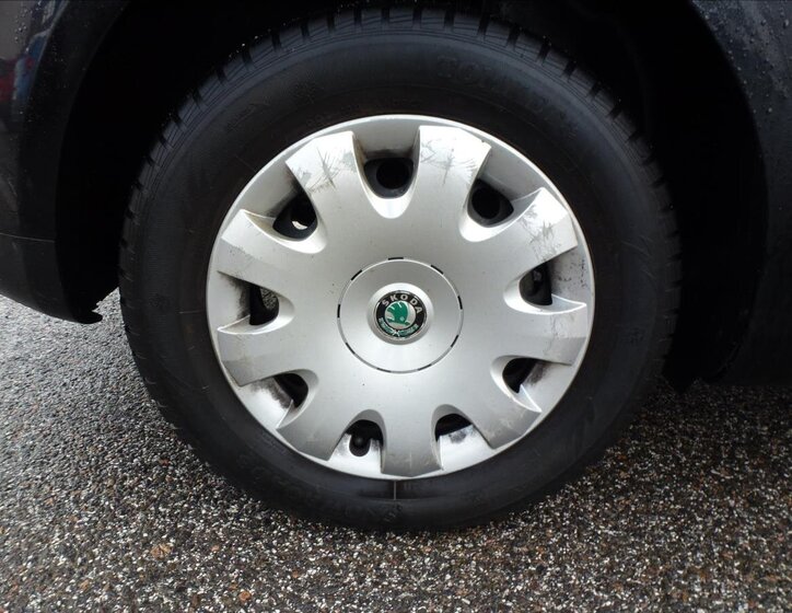 Volkswagen Touran Kombi 2,0 l 100 kw