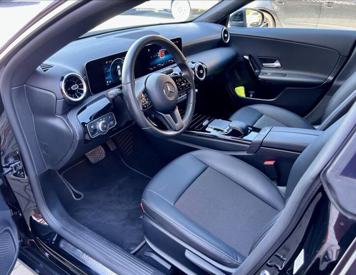 Mercedes-Benz CLA 12