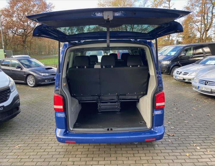 Volkswagen Caravelle 36