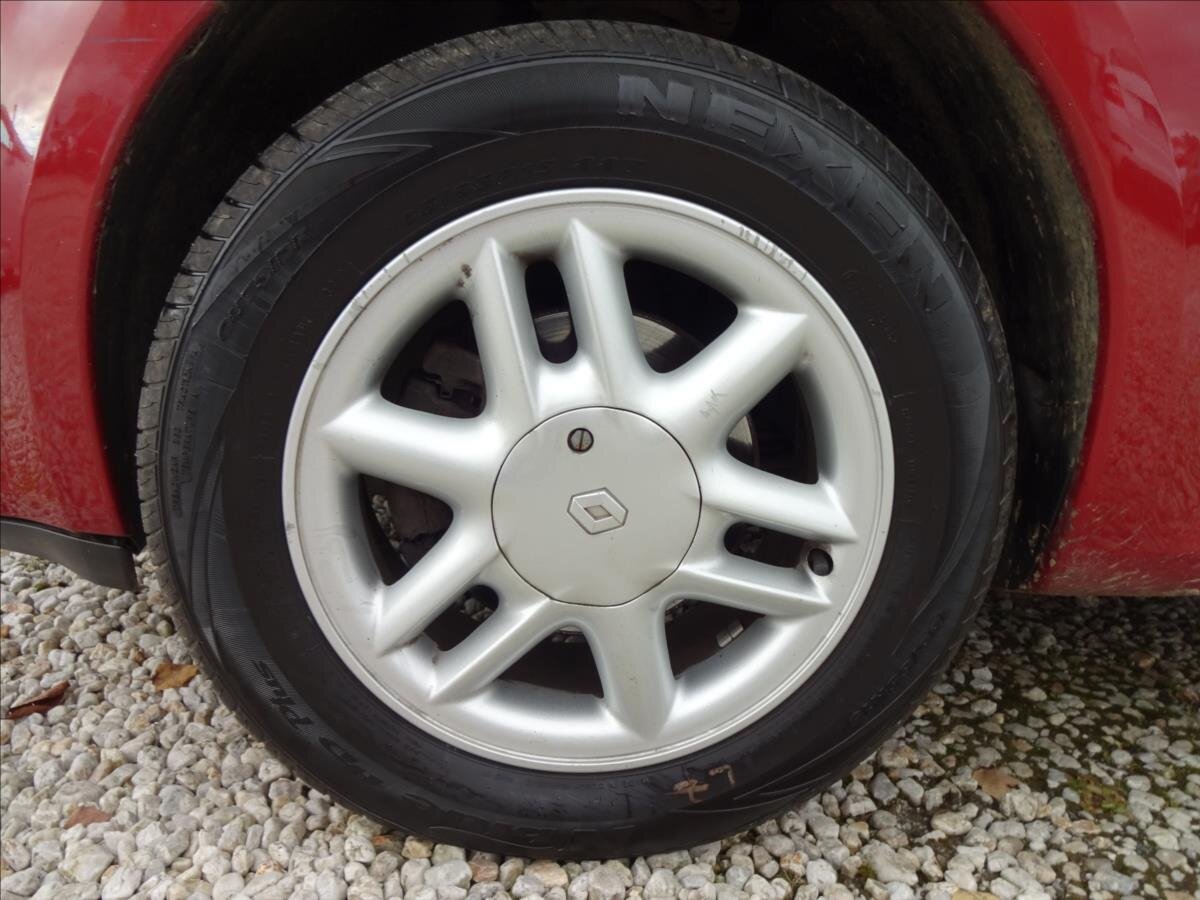 Renault Modus Kombi 1,1 l 55 kw