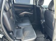 Mitsubishi Outlander 16