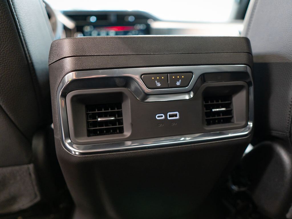 GMC Sierra Pick-up 6,2 l 313 kw