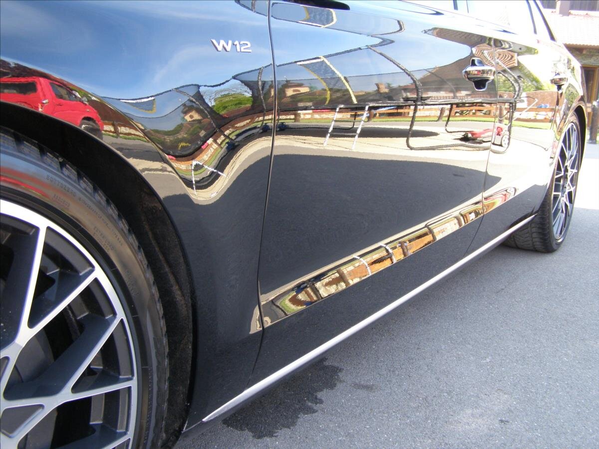 Audi A8 Sedan / Limuzína 6,3 l 368 kw