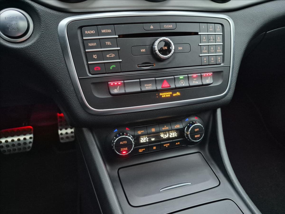 Mercedes-Benz GLA SUV / Terénní 1,6 l 115 kw