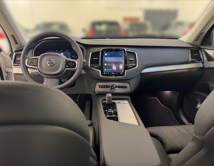Volvo XC90 10
