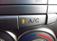 Subaru Justy Hatchback 998,0 51 kw