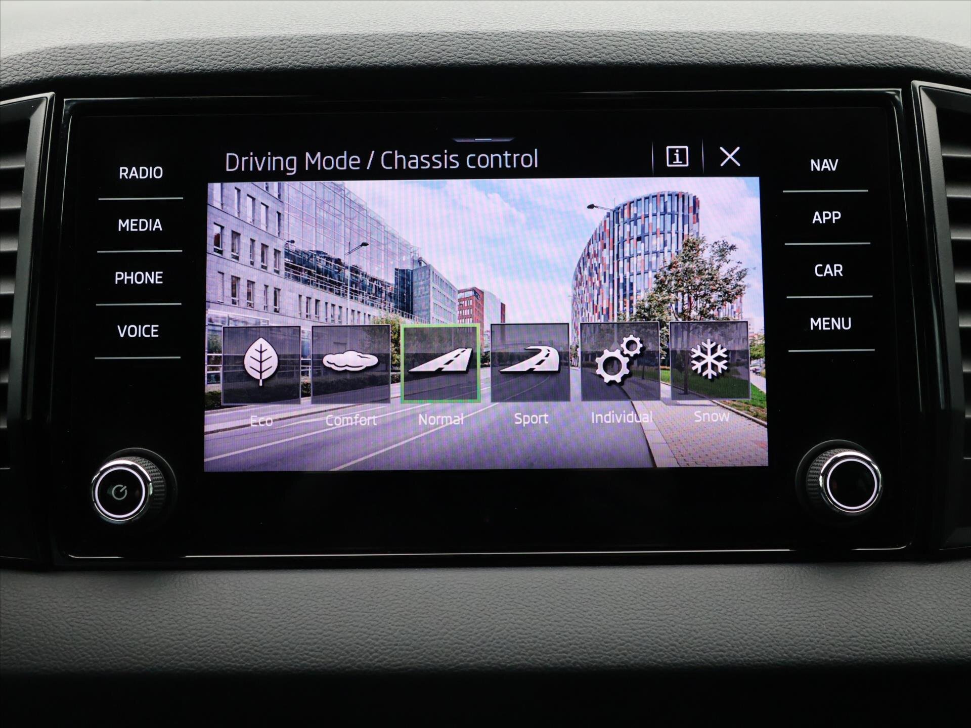 Škoda Karoq SUV 2,0 l 110 kw