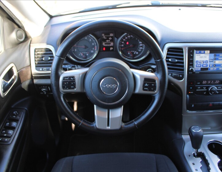 Jeep Grand Cherokee 11