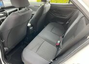 Toyota Yaris Cross 16