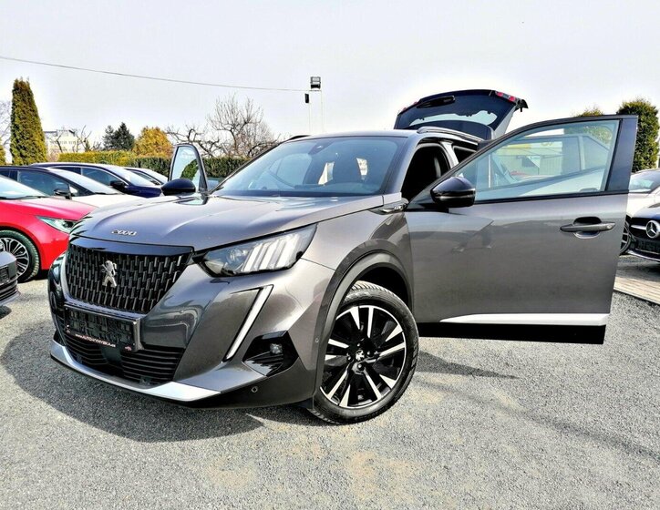 Peugeot 2008 SUV / Terénní 1,2 l 96 kw