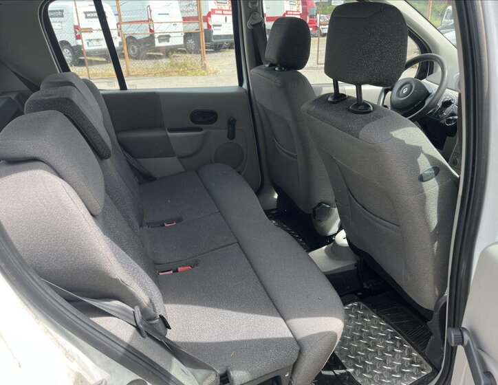 Renault Modus Hatchback 1,4 l 72 kw