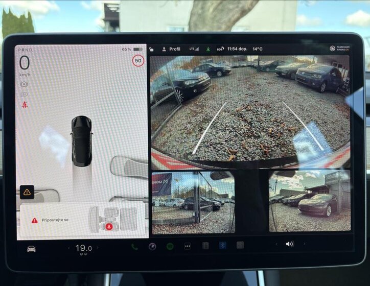 Tesla Model 3 Sedan 0,0 239 kw