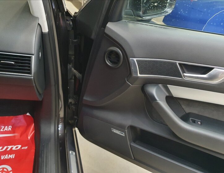 Audi A6 Allroad Kombi 3,0 l 176 kw