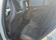 Mercedes-Benz GLA 10