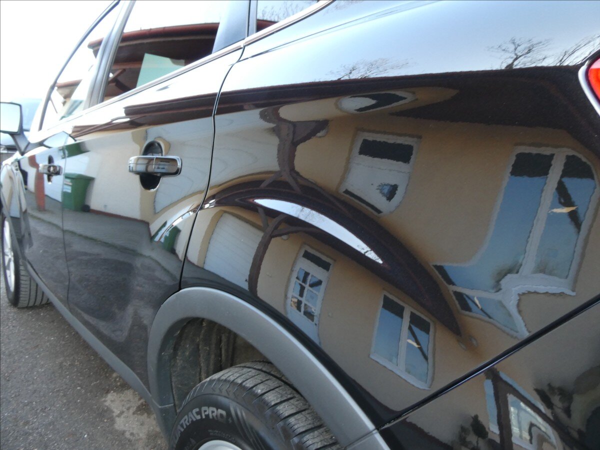 Ford Kuga SUV / Terénní 2,0 l 103 kw