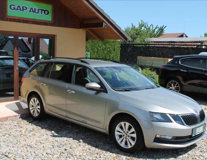 Škoda Octavia 1
