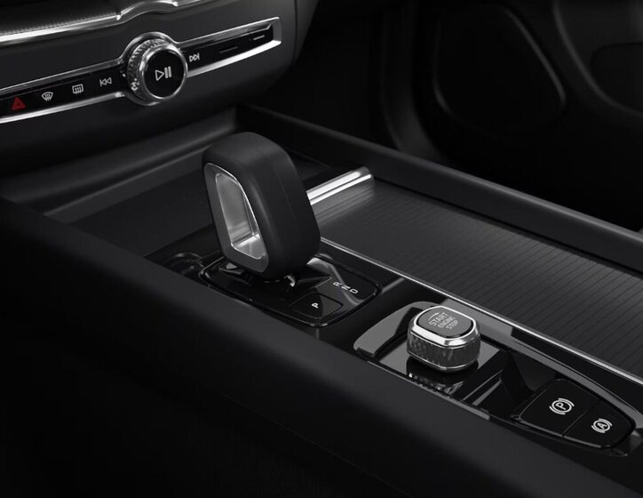 Volvo XC60 SUV / Terénní 2,0 l 257 kw