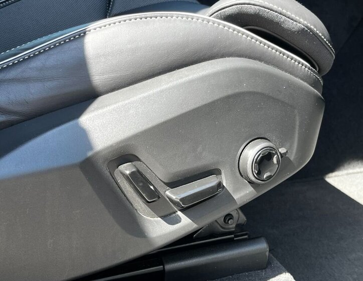 Volvo XC60 SUV / Terénní 2,0 l 0